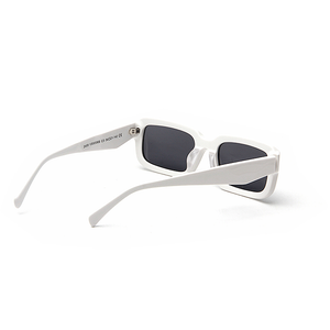 Isabella - Stylish Sunglasses visualseries